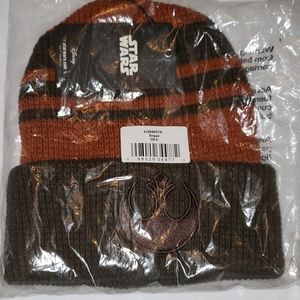 Heroes and villains rebel Star wars beanie